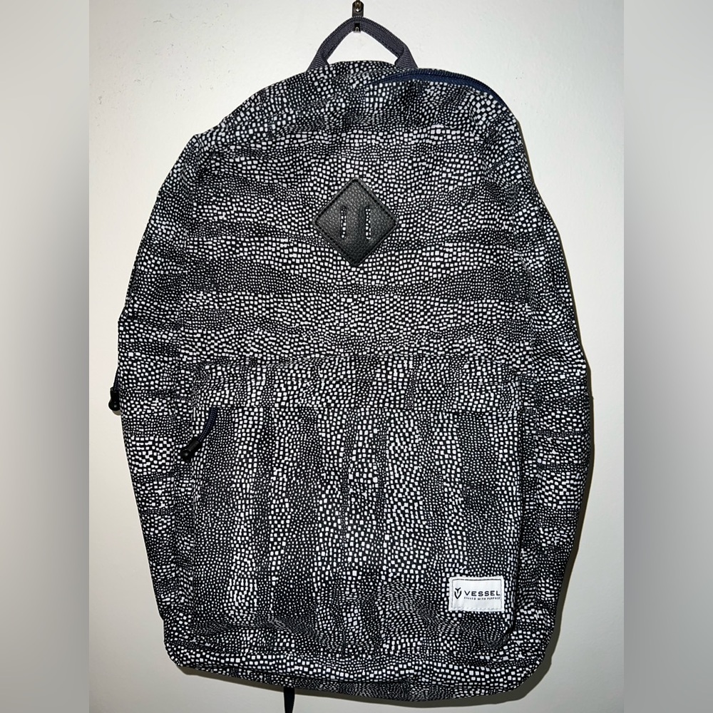 Vessel backpack "filled with purpose" blue white dots. EUC.